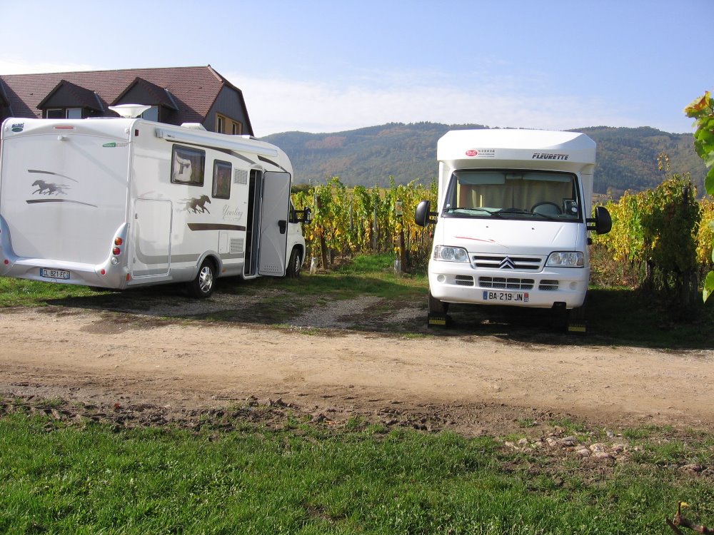 Aire camping-car  Riquewihr (68340) - Photo 1